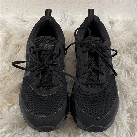 Under Armour Charged Assert 10 Triple Black Sneakers Size 9.5 Men's 3026175-004 - Picture 3 of 12